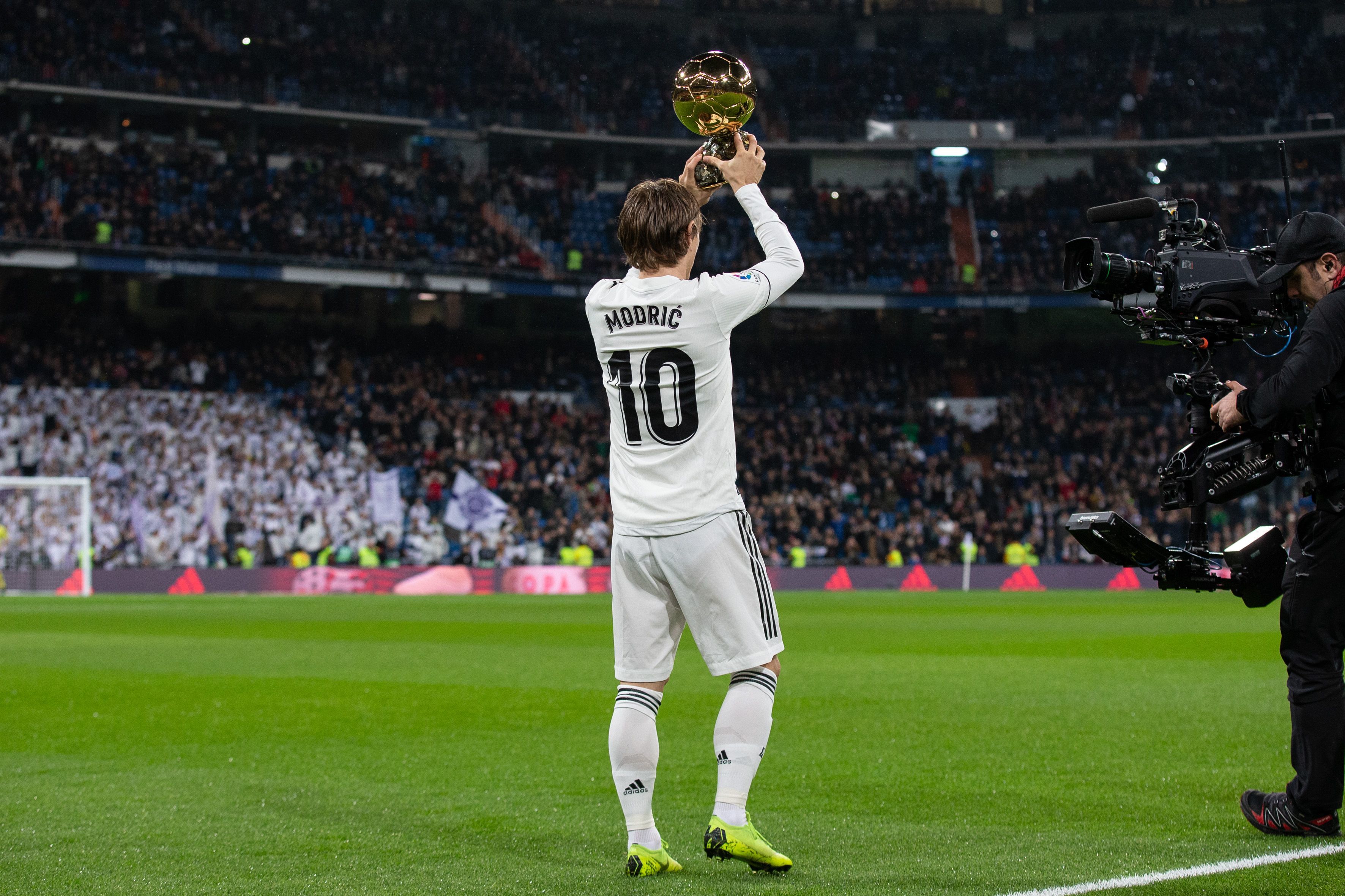 记者：卡内达观战浙江U20全运比赛，希望能发现更多优秀球员